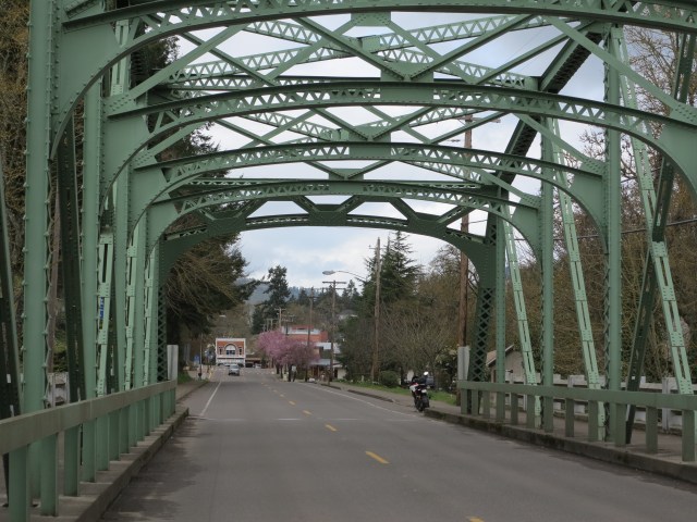 The location of the last and first scenes of "Stand by Me" in Brownsville, OR (Castlerock in the film)