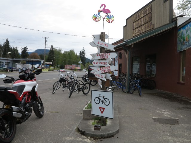 Willamette Valley Mercantile in Oakridge, Oregon. 