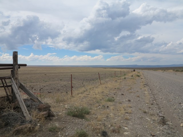 Hogback Road, looking west