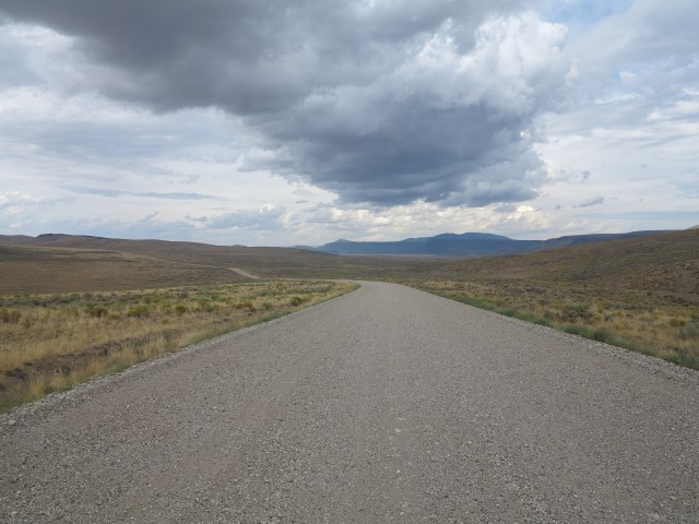 Hogback Road, a smooth gravel highway