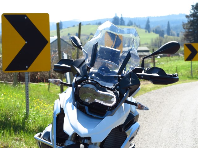 I forgot to mention earlier: this bike comes with LED headlight lights.