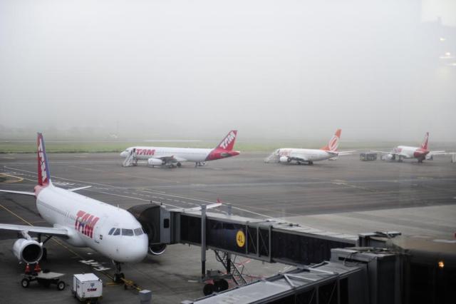 Typical fog at Porto Alegre's Airport (Salgado Filho). June 2014