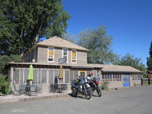 Getting ready to leave Diamond, population 7.