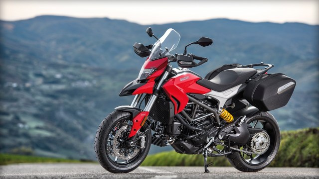 2016 Hyperstrada 939